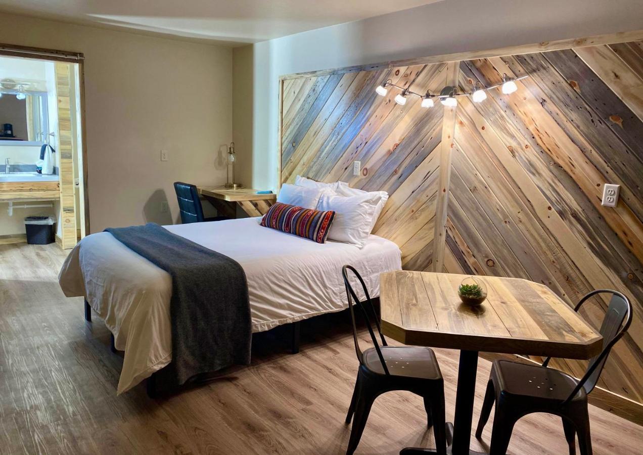 Horseshoe Bend Motel Lovell Extérieur photo